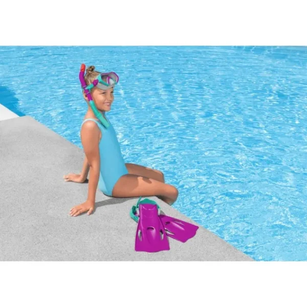 Bestway Swim Gear-® Crusader™ Youth Snorkel Set with Fins, Pink Ages 7+